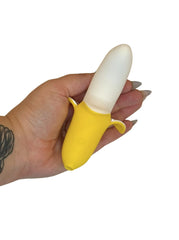 Buzzy Banana : Vibrant Yellow