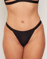 Sunnie Thong : Jet Black