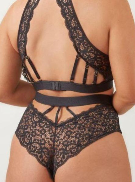 Elektra no VPL brief with scalloped lace to enhance your curves